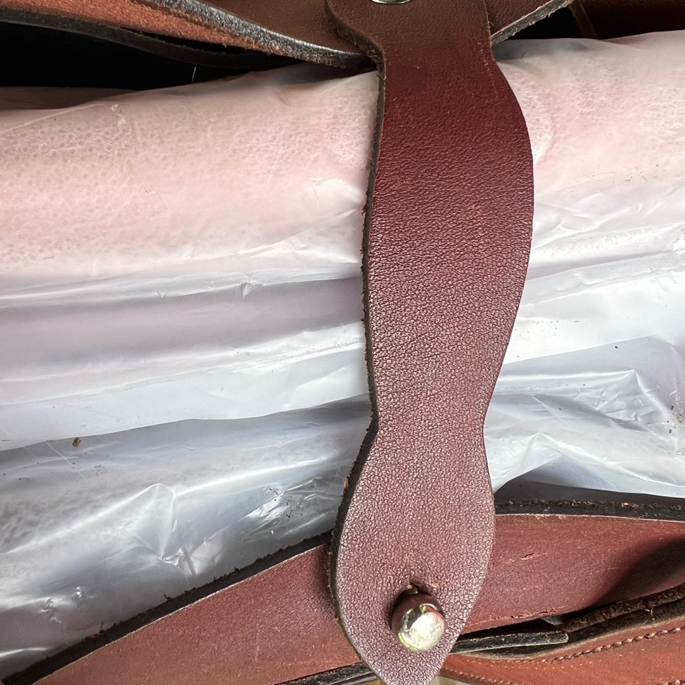 Two-Tone Tan and Black Structured Genuine leather Shoulder Tote briefcase - Picture 3 of 5